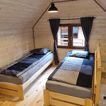 ゲストハウス Pod Debami 3*