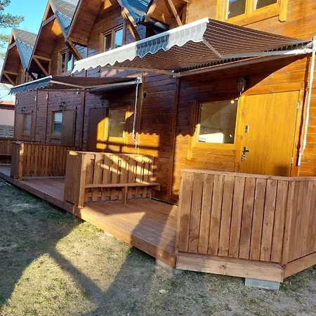 Pod Debami ポビエロボ