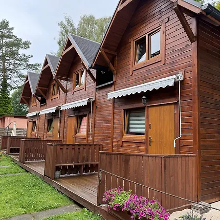 ゲストハウス Pod Debami ポビエロボ